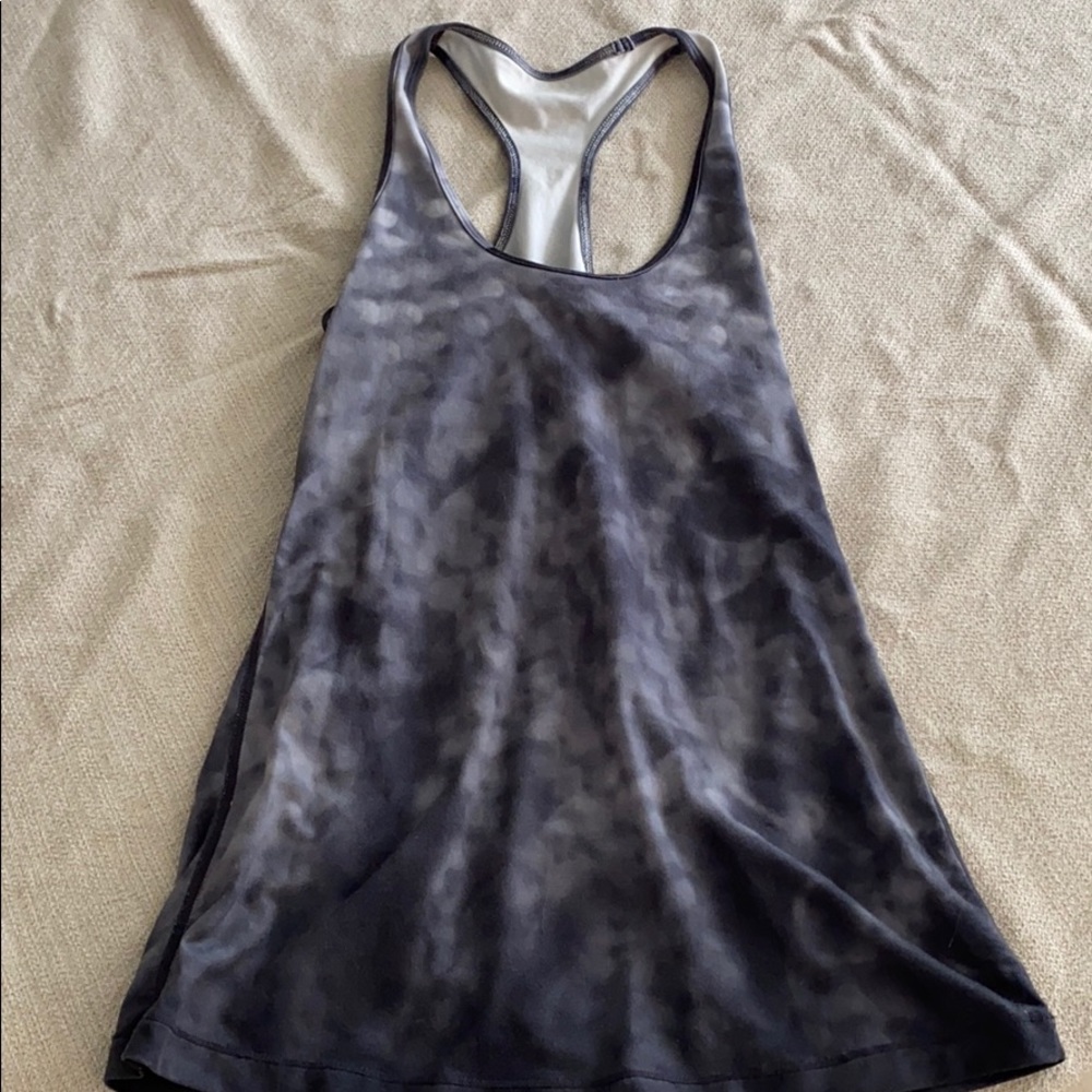 Lululemon grey work out tank